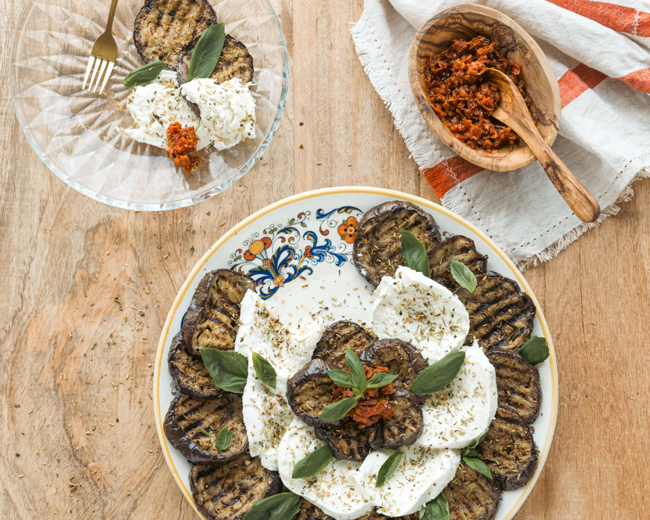 Gegrilde aubergine salade